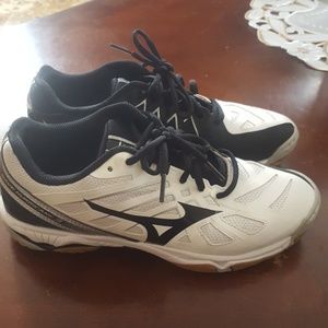 Volleyball sneakers Wave Hurricane 3 by Mizuno